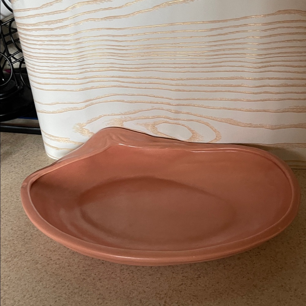 Vintage Metlox Poppy Coral Pink Pottery Clam Shell Serving Dish Poppy Tail